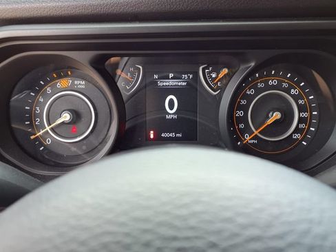Used 2024 Jeep Wrangler Unlimited Sport AWD/4WD image 14