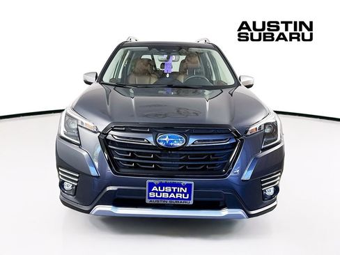 Used 2023 Subaru Forester Touring w/ Popular Package #2 AWD/4WD image 3