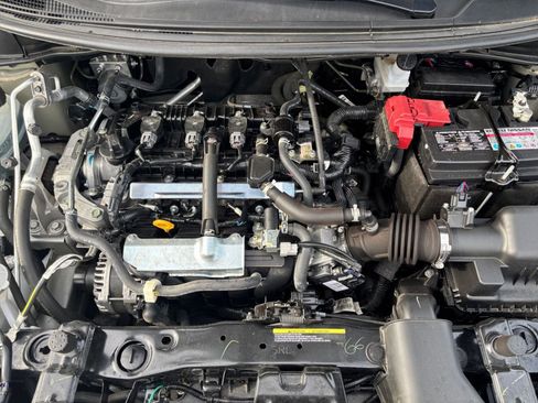 Used 2025 Nissan Versa SV FWD image 30