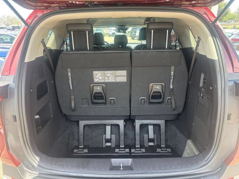 Used 2026 Kia Carnival FWD image 33