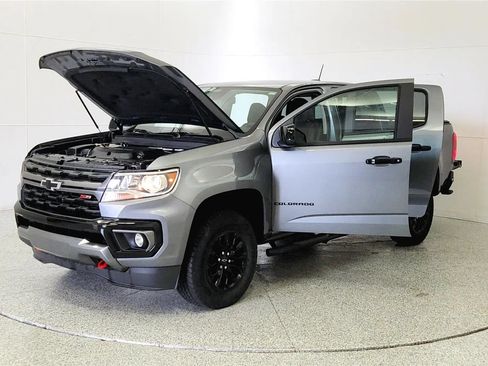 Used 2022 Chevrolet Colorado Z71 w/ Trail Boss Package AWD/4WD image 10