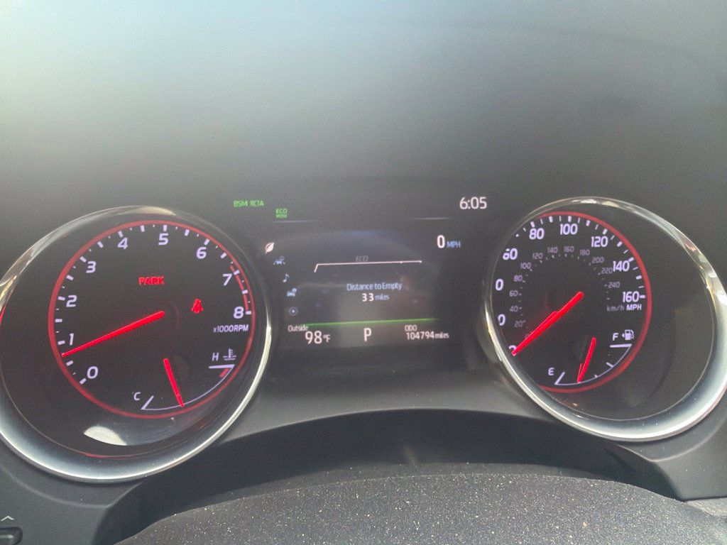 Used 2019 Toyota Camry XSE FWD image 18