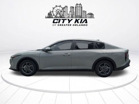 New 2026 Kia K4 FWD image 3