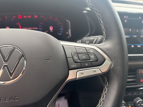 Used 2022 Volkswagen Taos SEL image 20