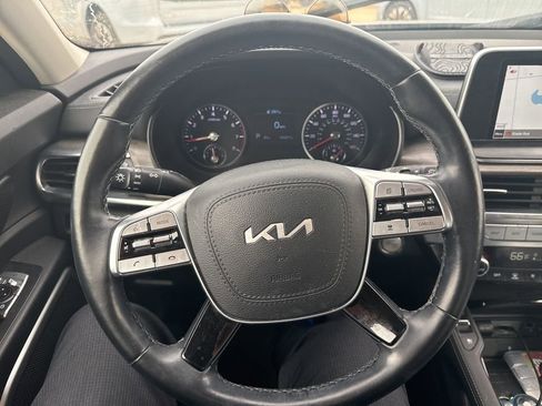 Used 2022 Kia Telluride EX w/ EX Premium Package image 11