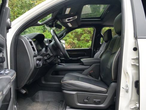 Used 2023 RAM 2500 Limited image 29