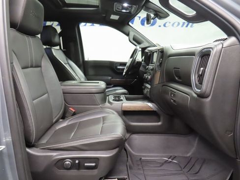 Used 2019 Chevrolet Silverado 1500 High Country w/ High Country Premium Package AWD/4WD image 39