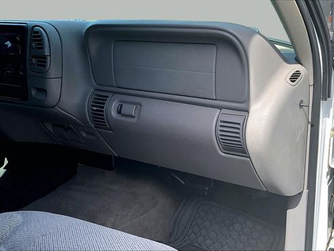 Used 1999 Chevrolet Silverado 1500 2WD Extended Cab image 18