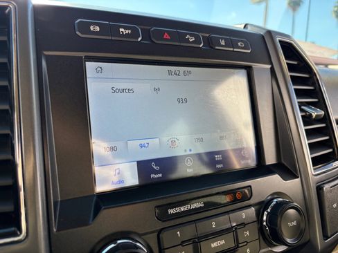 Used 2020 Ford F250 XLT w/ XLT Premium Package image 12