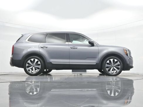 Used 2022 Kia Telluride S AWD/4WD image 35