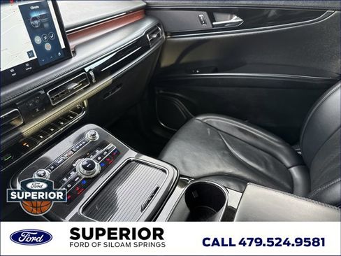Used 2023 Lincoln Nautilus Reserve image 24
