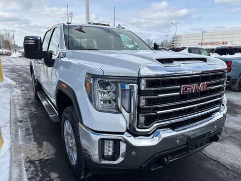 Used 2023 GMC Sierra 2500 SLT w/ SLT Premium Package image 3