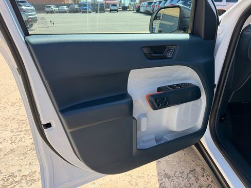Used 2023 Ford Maverick XLT FWD image 9