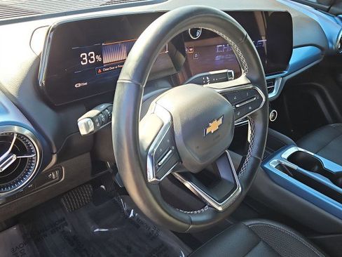 Used 2024 Chevrolet Equinox EV LT w/ LPO, Blackout Package FWD image 11