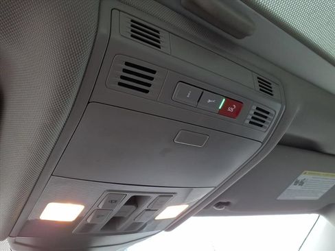 Used 2024 Volkswagen Jetta SE FWD image 20