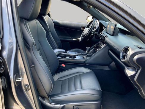 Used 2023 Lexus IS 350 F Sport w/ Handling Package RWD image 9