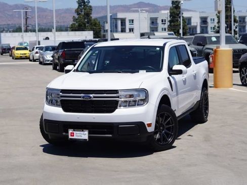 Used 2022 Ford Maverick Lariat FWD image 5