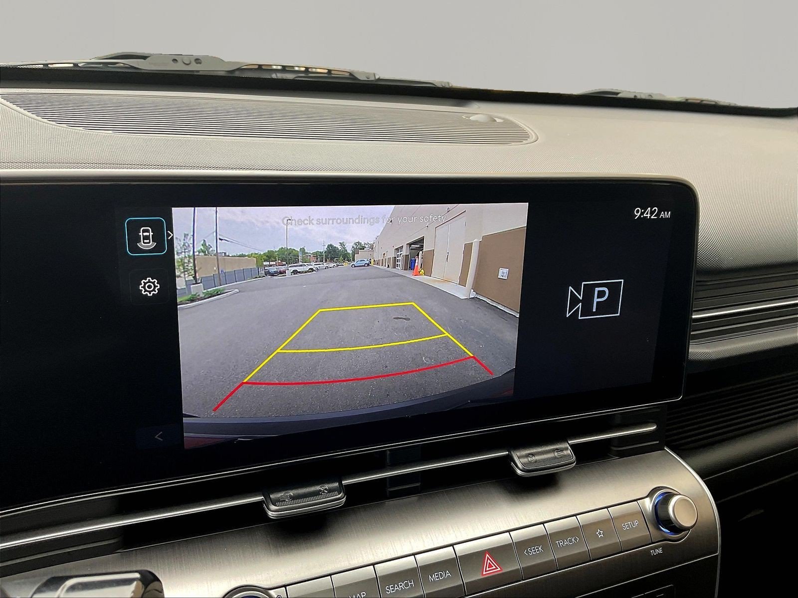 Certified 2025 Hyundai Kona SEL AWD/4WD image 14
