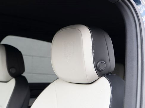 New 2026 Porsche Cayenne S image 19