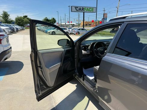 Used 2013 Toyota RAV4 XLE AWD/4WD image 18