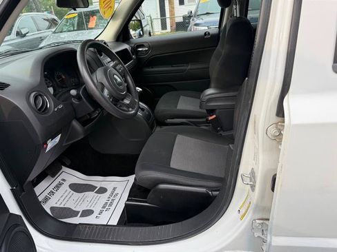 Used 2014 Jeep Patriot Sport w/ Power Value Group AWD/4WD image 10