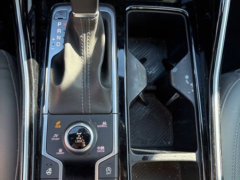 Used 2024 Kia Sorento SX Prestige w/ Sage Leather Package image 13