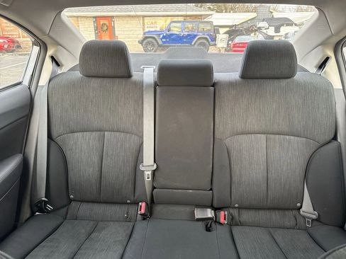 Used 2014 Subaru Legacy 2.5i image 16
