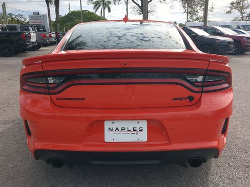 Used 2022 Dodge Charger SRT Hellcat w/ Harman/Kardon Audio Group image 6