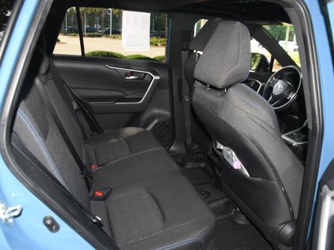 Certified 2024 Toyota RAV4 SE w/ Convenience Package AWD/4WD image 23