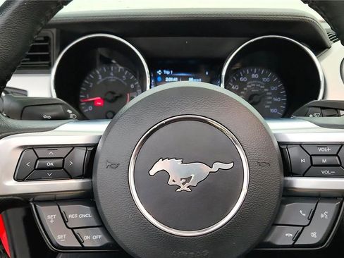 Used 2016 Ford Mustang GT Premium image 25