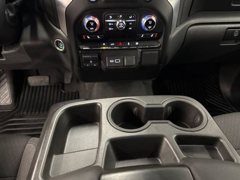 Used 2021 GMC Sierra 1500 SLE AWD/4WD image 18