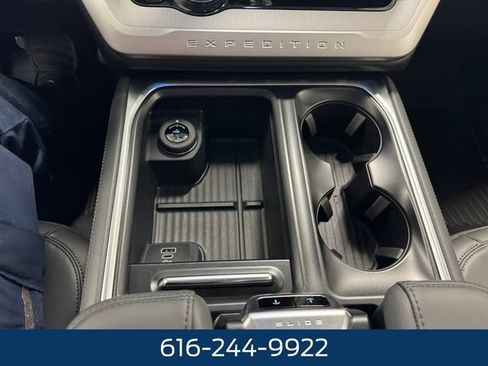 New 2026 Ford Expedition Max Active AWD/4WD image 16
