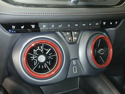 Used 2021 Chevrolet Blazer RS w/ Enhanced Convenience Package AWD/4WD image 20