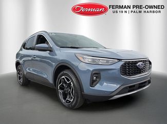 Used 2026 Ford Escape Platinum w/ Premium Technology Package AWD/4WD video 1