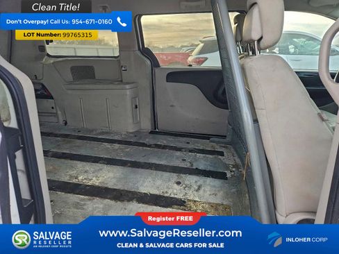 Used 2012 RAM C/V image 13