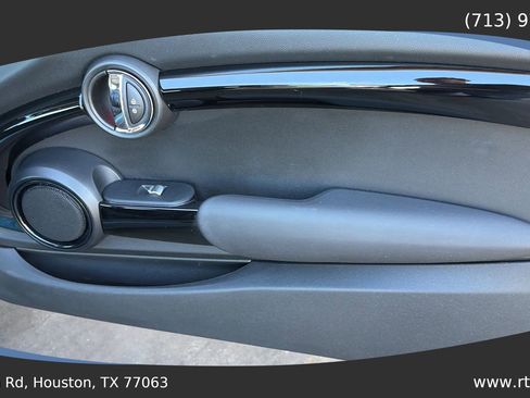 Used 2018 MINI Cooper S image 27