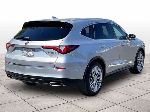 Used 2023 Acura MDX SH-AWD w/ Advance Package image 15