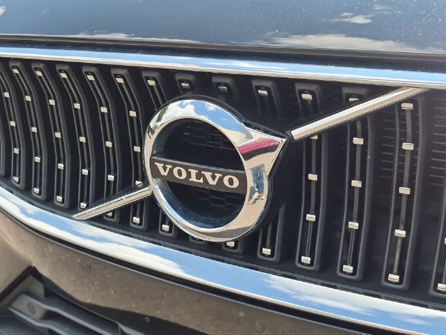Used 2020 Volvo V60 T5 Cross Country AWD/4WD image 34