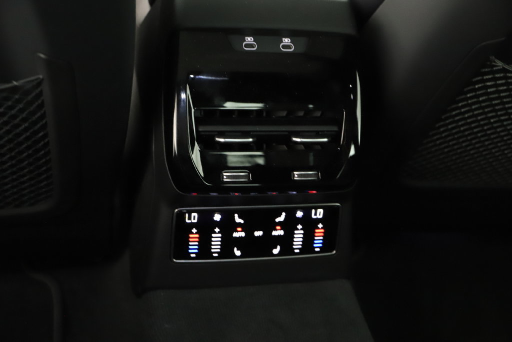 Certified 2026 Audi A6 Prestige w/ Audi Exclusive Design Package AWD/4WD image 22