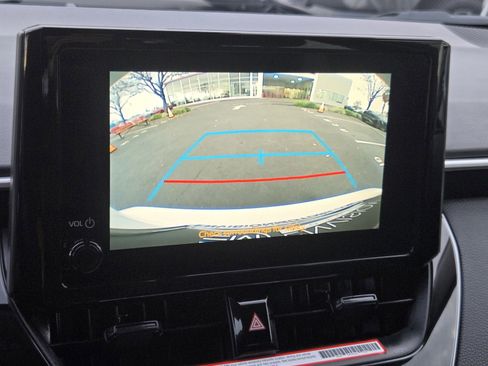 Certified 2025 Toyota Corolla LE image 15