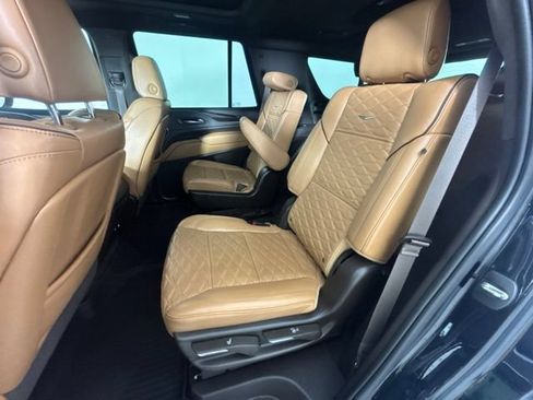 Used 2023 Cadillac Escalade Sport w/ LPO, ONYX Package AWD/4WD image 25
