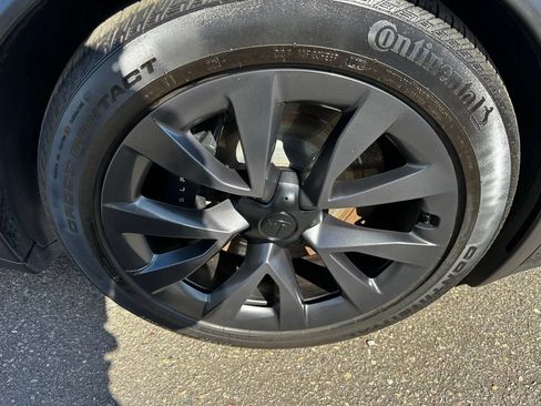 Used 2024 Tesla Model X AWD/4WD image 12