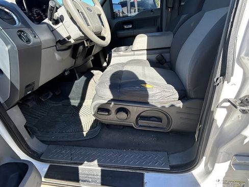 Used 2007 Ford F150 XLT image 13