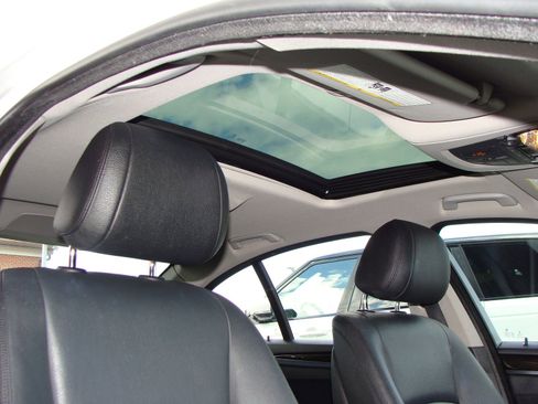 Used 2016 BMW 528i xDrive Sedan image 12