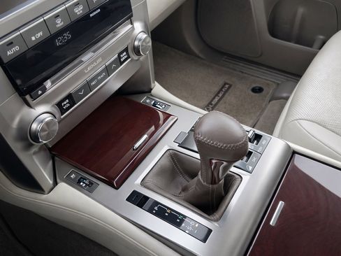 Used 2011 Cadillac SRX Luxury w/ LPO, Protection Package image 14