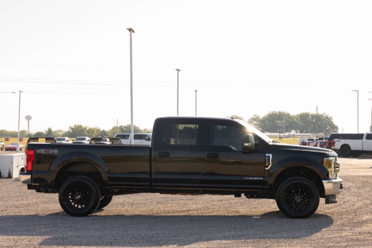Used 2019 Ford F350 XLT AWD/4WD image 10