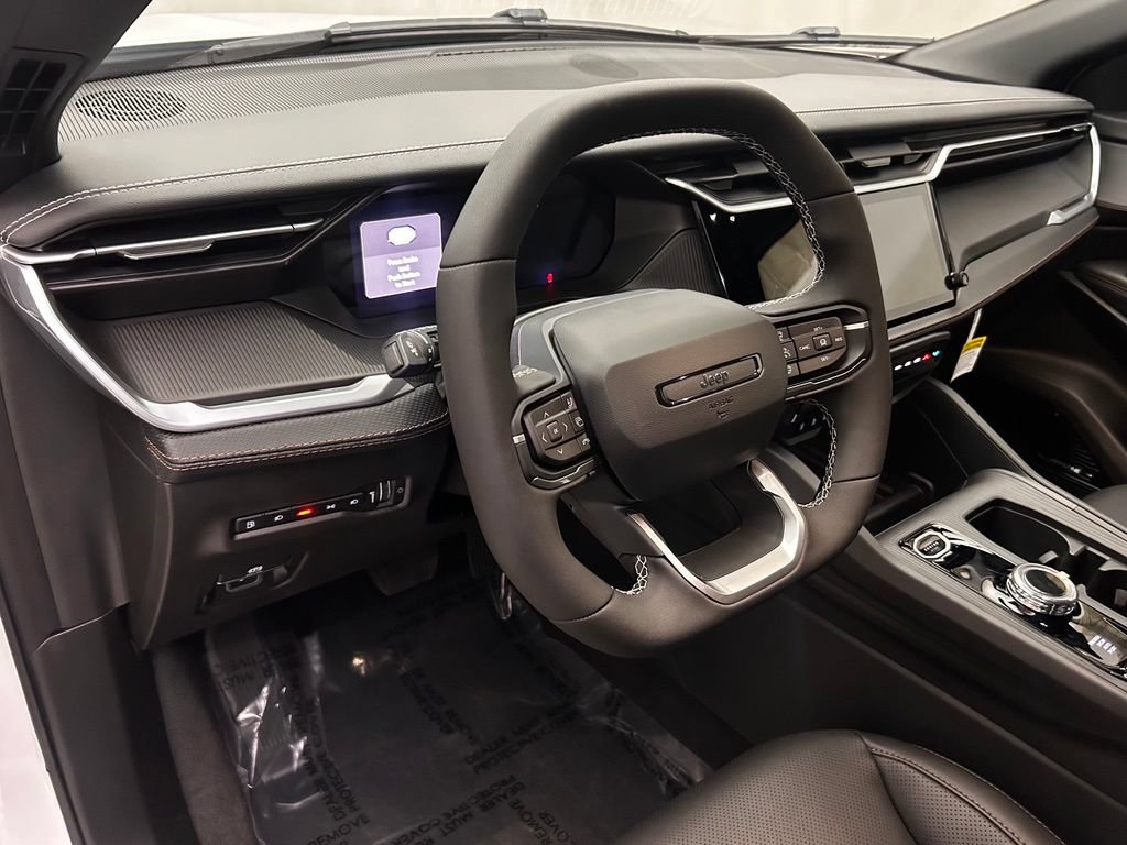 New 2026 Jeep Cherokee Overland w/ Trailer Tow Group AWD/4WD image 10