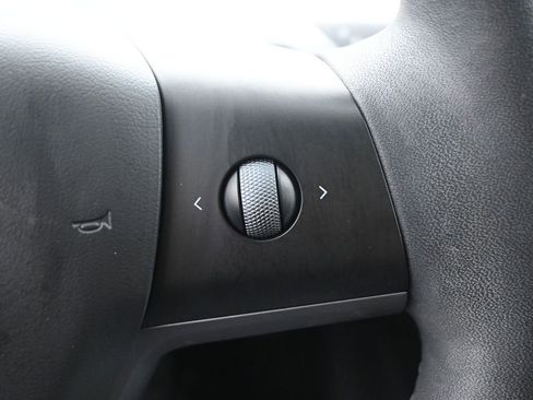 Used 2023 Tesla Model 3 Standard Range RWD image 21