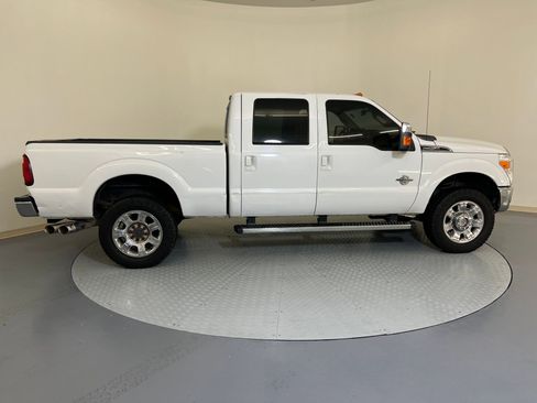 Used 2016 Ford F250 Lariat w/ Chrome Package image 8