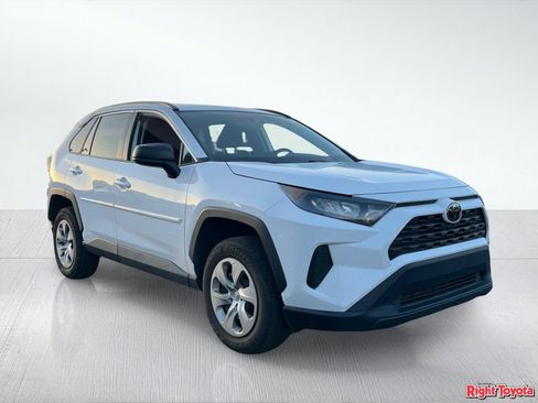 Certified 2021 Toyota RAV4 LE AWD/4WD image 5